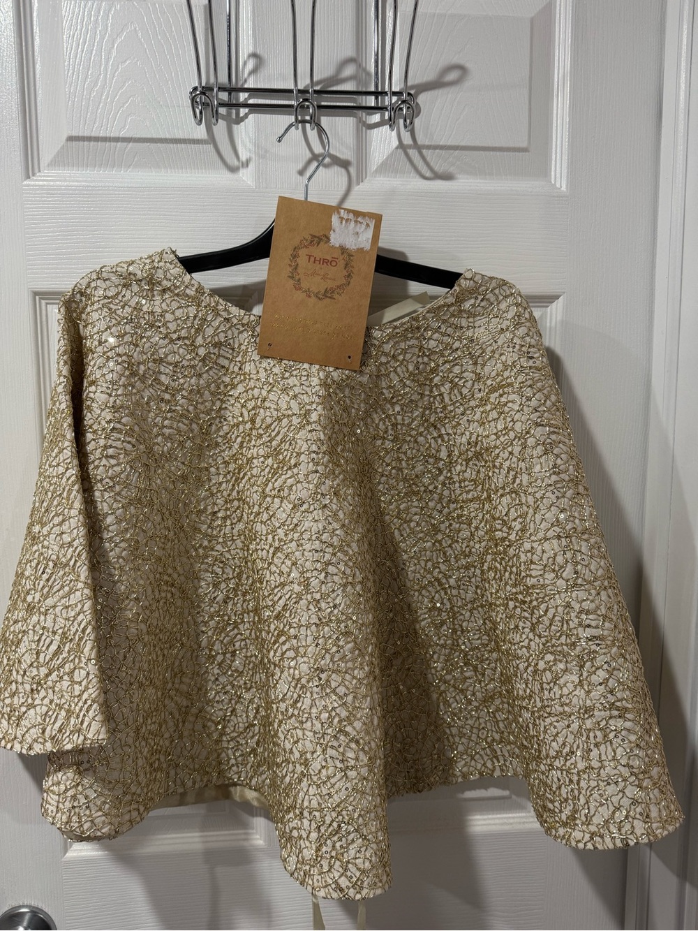 Thro by Marlo Lorenz Christmas Tree Skirt 48 inch gold metallic lace design.NWT